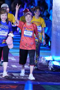 BIB: 3209, 4535, 3424
                            <button type="button" onclick="openModal(26261425)" class="btn btn-primary btn-sm float-right btn-popup" data-toggle="modal" data-target=".modal-high-quality">
                        <i class="fas fa-shopping-cart"></i> Add to Cart
                    </button>
                                            <button type="button" onclick="isThisMe(26261425, true)" class="btn btn-success btn-sm float-right btn-popup btn-isme hidden" data-toggle="tooltip" data-placement="bottom" title="นี่คือรูปของคุณใช่ไหม คลิกที่นี่เพื่อเอาเข้าอัลบั้ม">
                        <i class="fas fa-plus"></i> Add to album
                    </button>
                    <button type="button" onclick="isThisMe(26261425, false)" class="btn btn-warning btn-sm float-right btn-popup btn-isnotme hidden">
                        <i class="fas fa-ban"></i> Remove from album
                    </button>